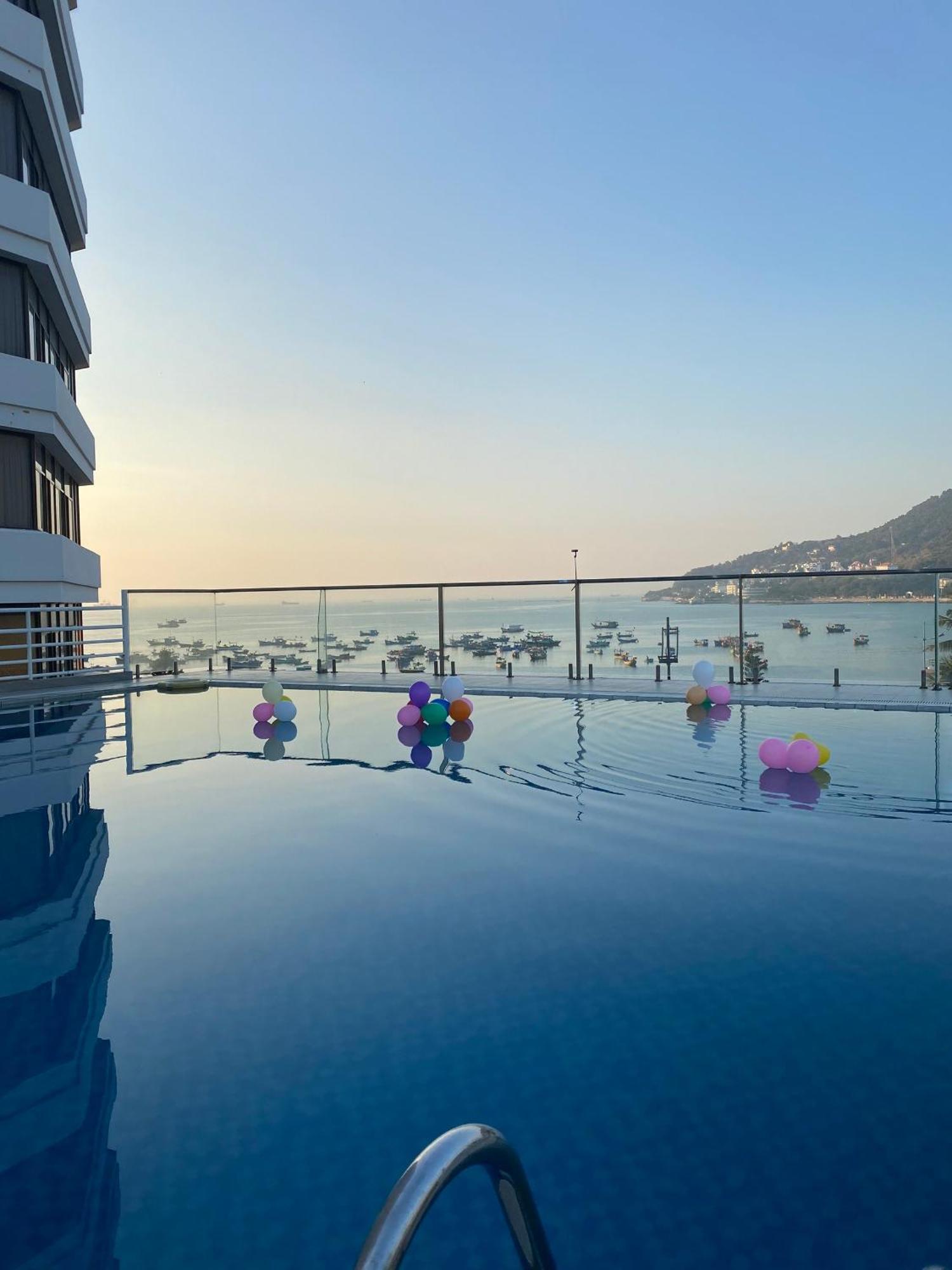 Vung Tau P&T Hotel Esterno foto